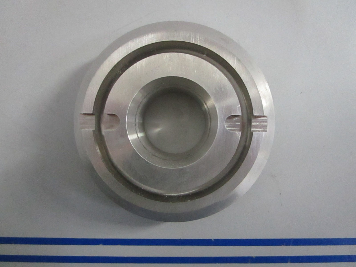 NEW OEM 57632-87D10 Suzuki Stopper 0820