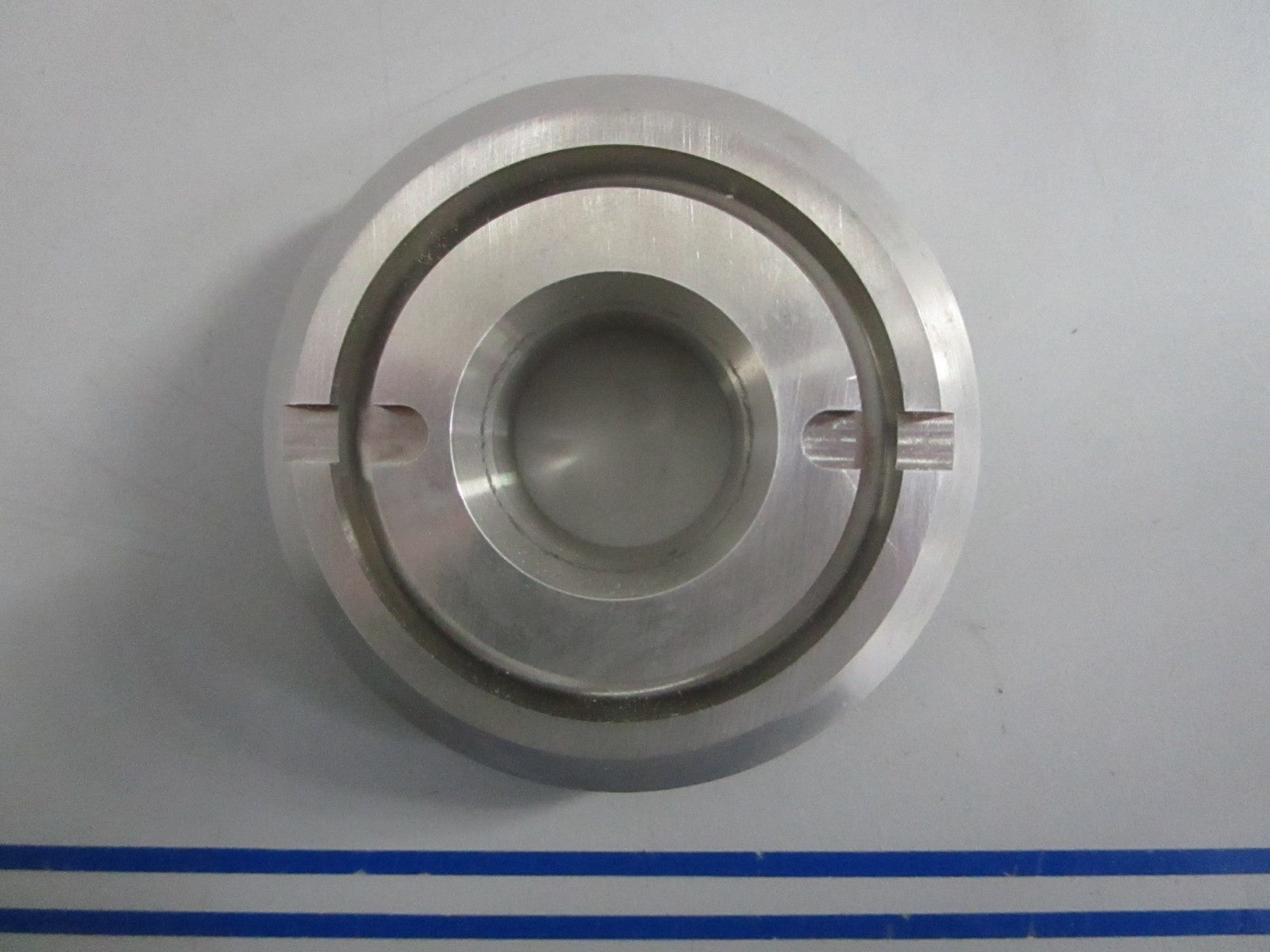 NEW OEM 57632-87D10 Suzuki Stopper 0820