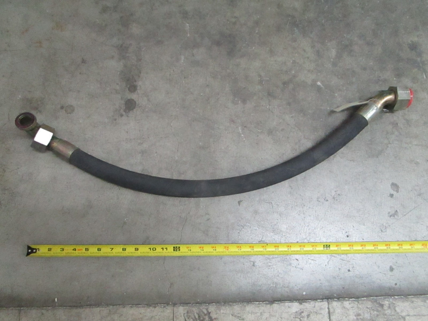 *NEW OEM* 0820 Case New Holland Flexible Hose 85802837