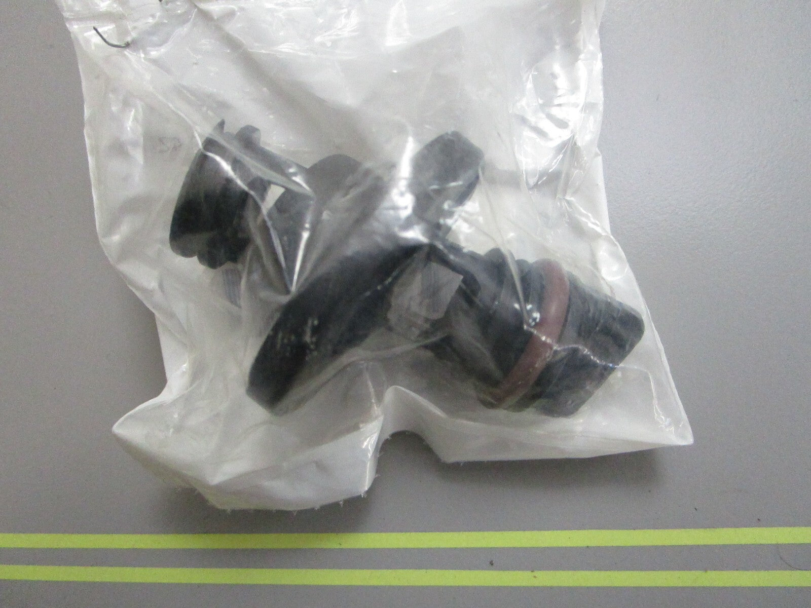 *NEW OEM* 0810 Yamaha Drain Plug F2D-U2280-10