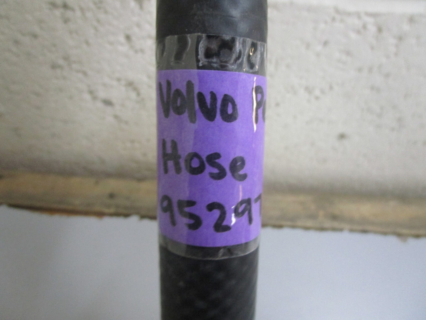 *NEW OEM* 0820 Volvo Penta Hose 952970
