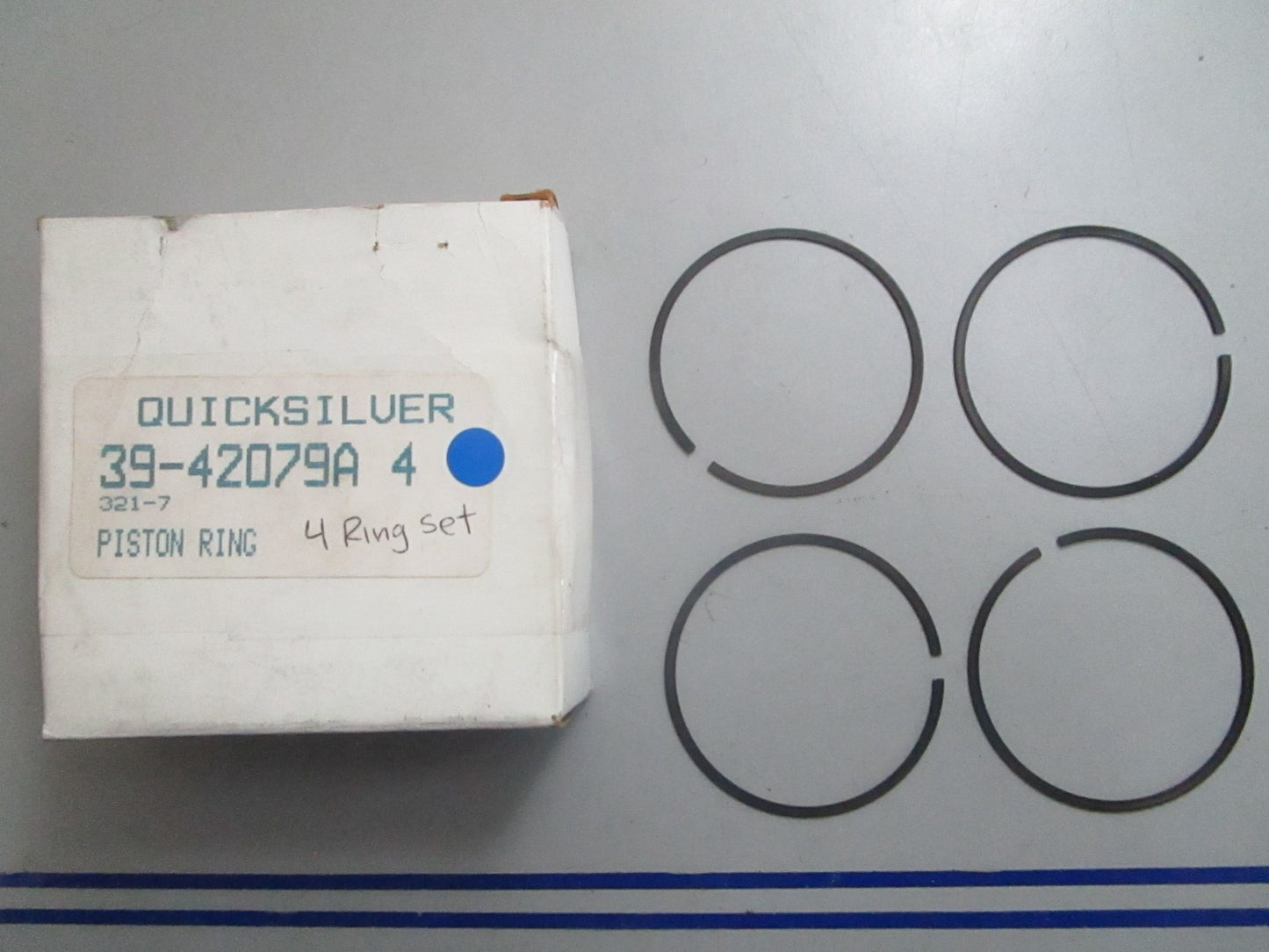 *NEW OEM* 0820 Mercury Quicksilver 4 Piston Ring Set 39-42079A4