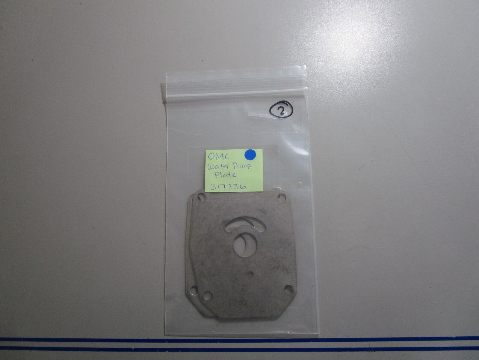 *NEW OEM* 0810 OMC Johnson Evinrude Water Pump Plate 317236 0317236