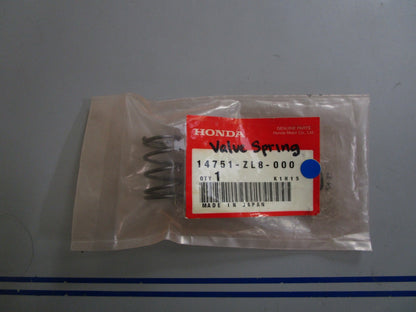*NEW OEM* 0810 Honda Valve Spring 14751-ZL8-000