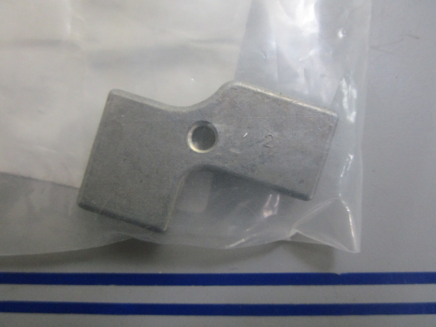 *NEW OEM* 0810 OMC Johnson Evinrude Retainer 338328 0338328