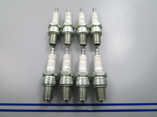 NEW (LOT OF 8) Champion RN5C Spark Plug 0810