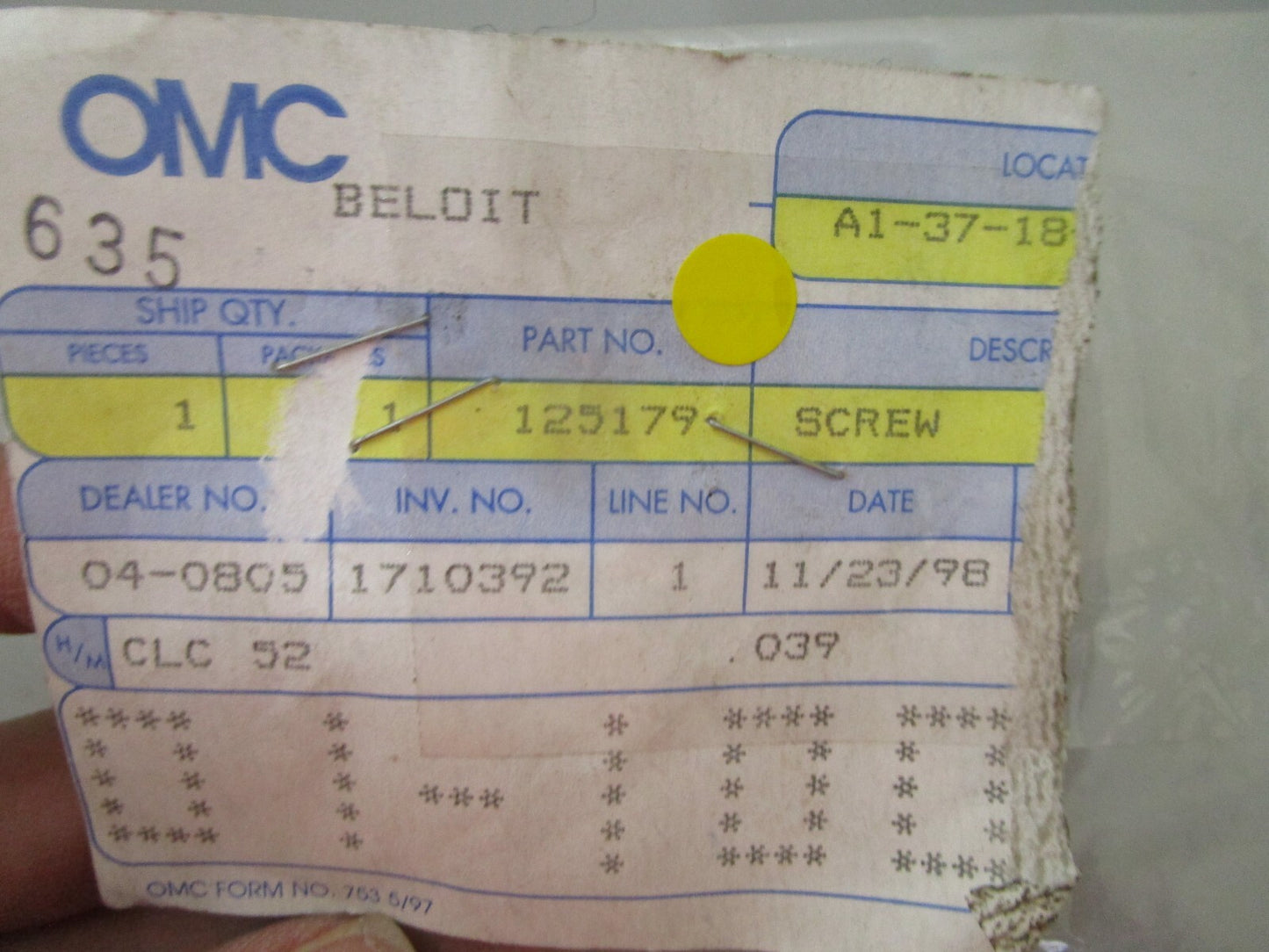 *NEW OEM* 0810 OMC Johnson Evinrude Screw 125179 0125179