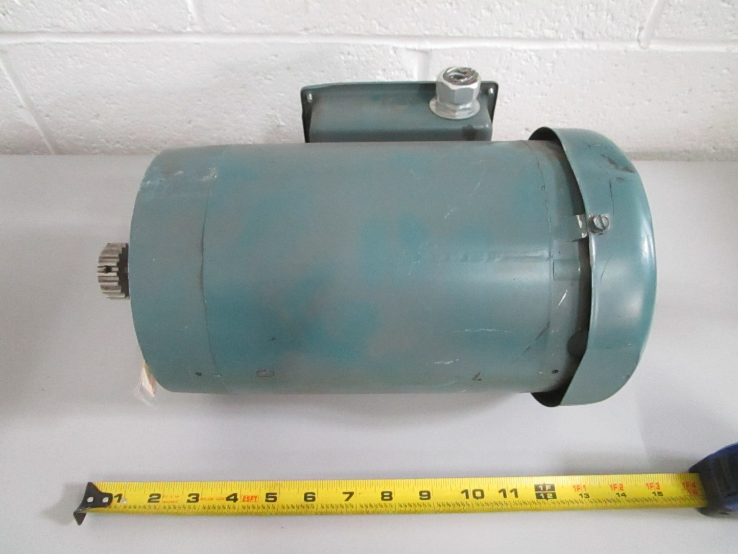 Baldor Super-E VEUHM3546 1HP 1760RPM 3PH 460V TEFC 56C Motor NOS NEW OEM 0820
