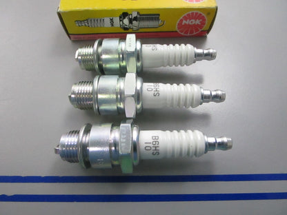 NEW (LOT OF 3) B6HS-10 NGK Spark Plug 0810