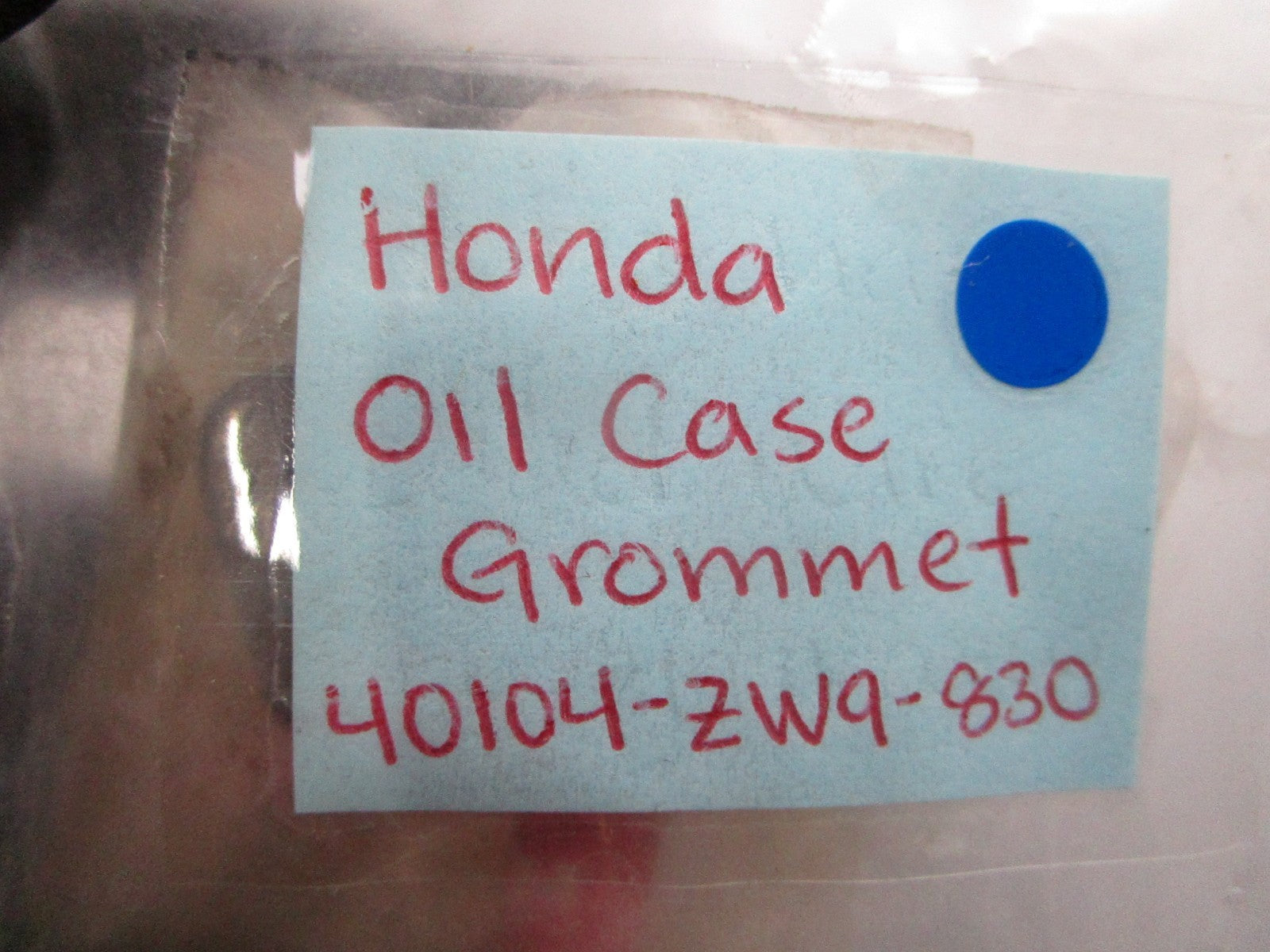 *NEW OEM* 0810 Honda Oil Case Grommet 40104-ZW9-830