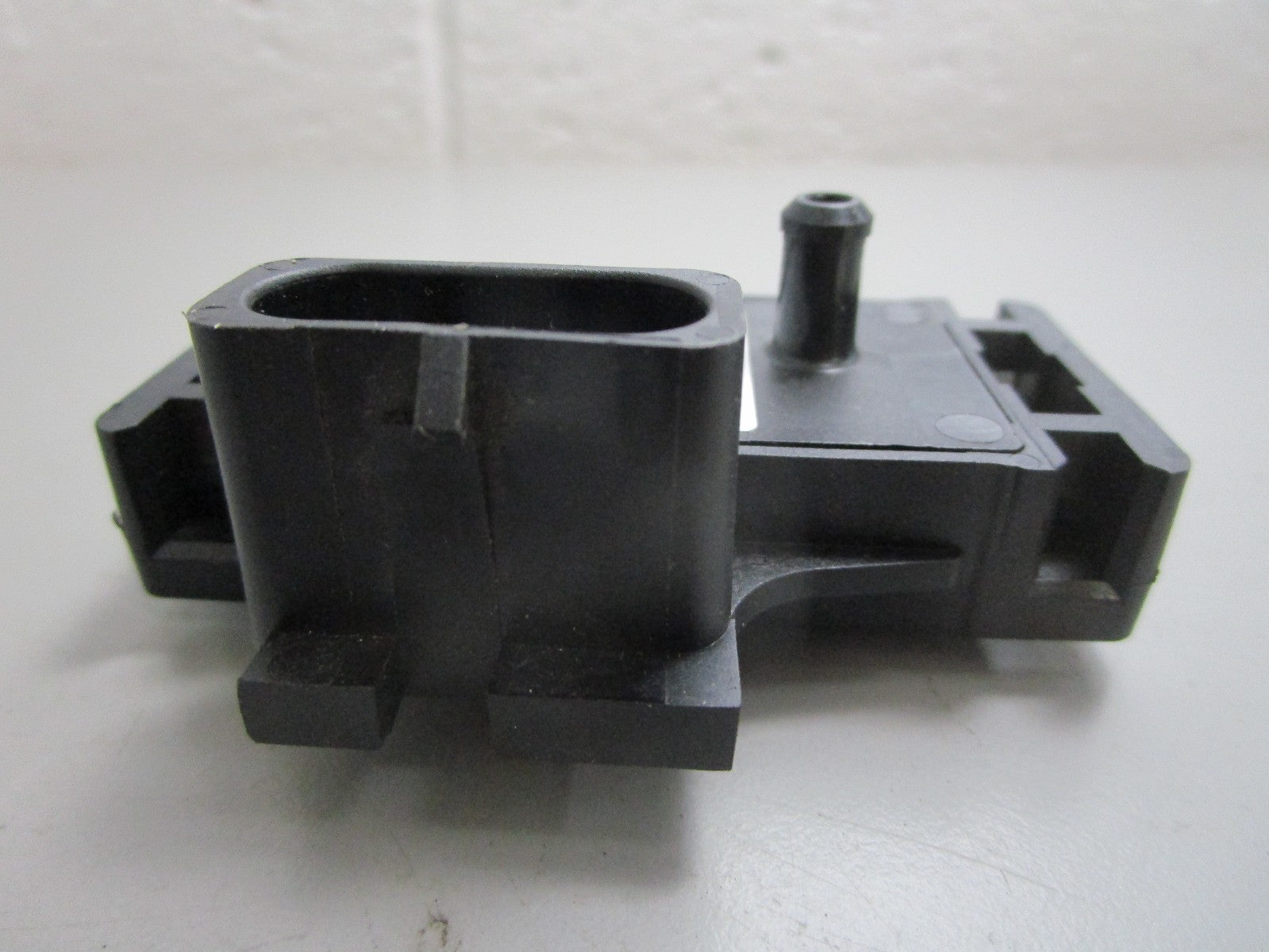 *NEW OEM* 0820 GM MAP Sensor 12569240