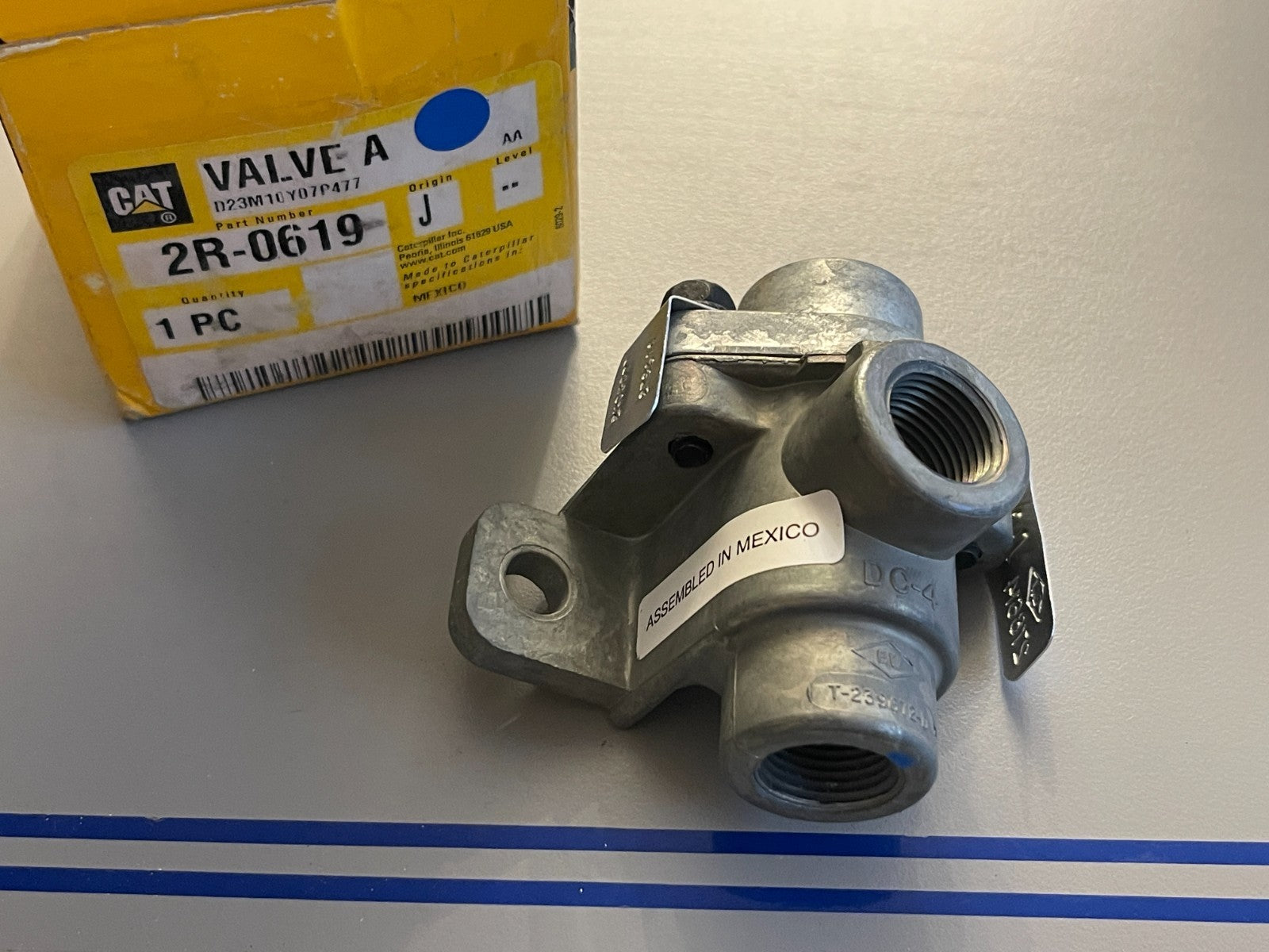 NEW OEM 2R-0619 CAT Caterpillar Check Valve Assembly 0720