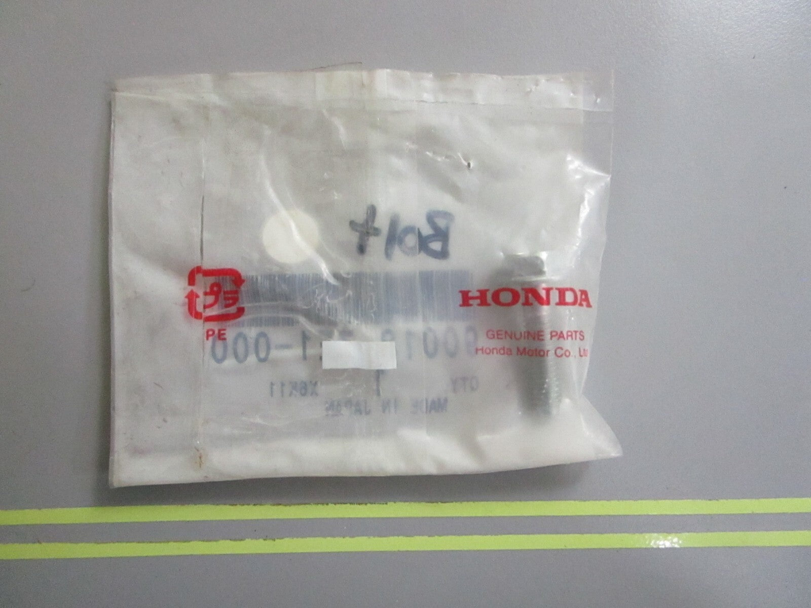 *NEW OEM* 0810 Honda Bolt 90018-ZE1-000