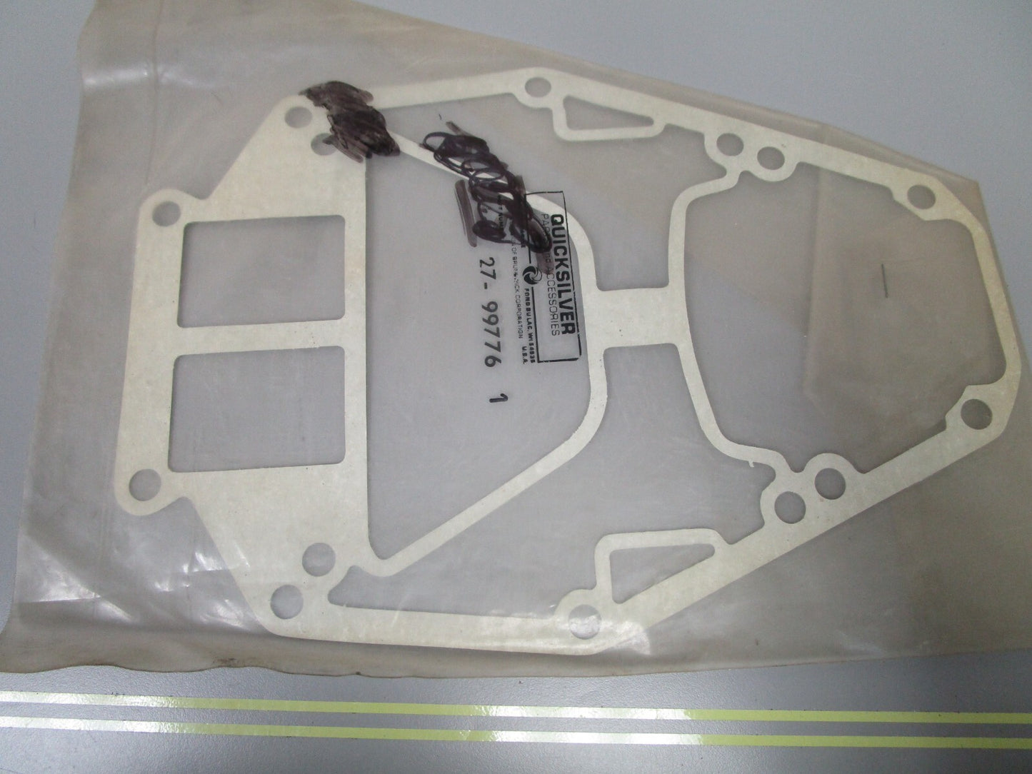 *NEW OEM* 0810 Mercury Quicksilver Head Gasket 27-997761