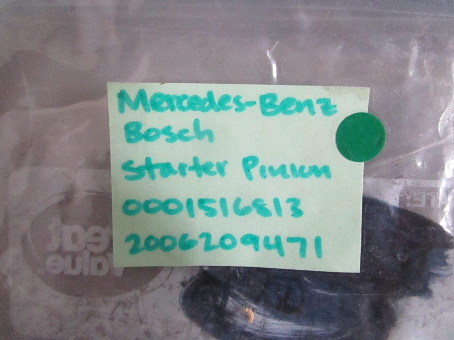 NEW OEM 0001516813 2006209471 Mercedes-Benz Bosch Starter Pinion 0820