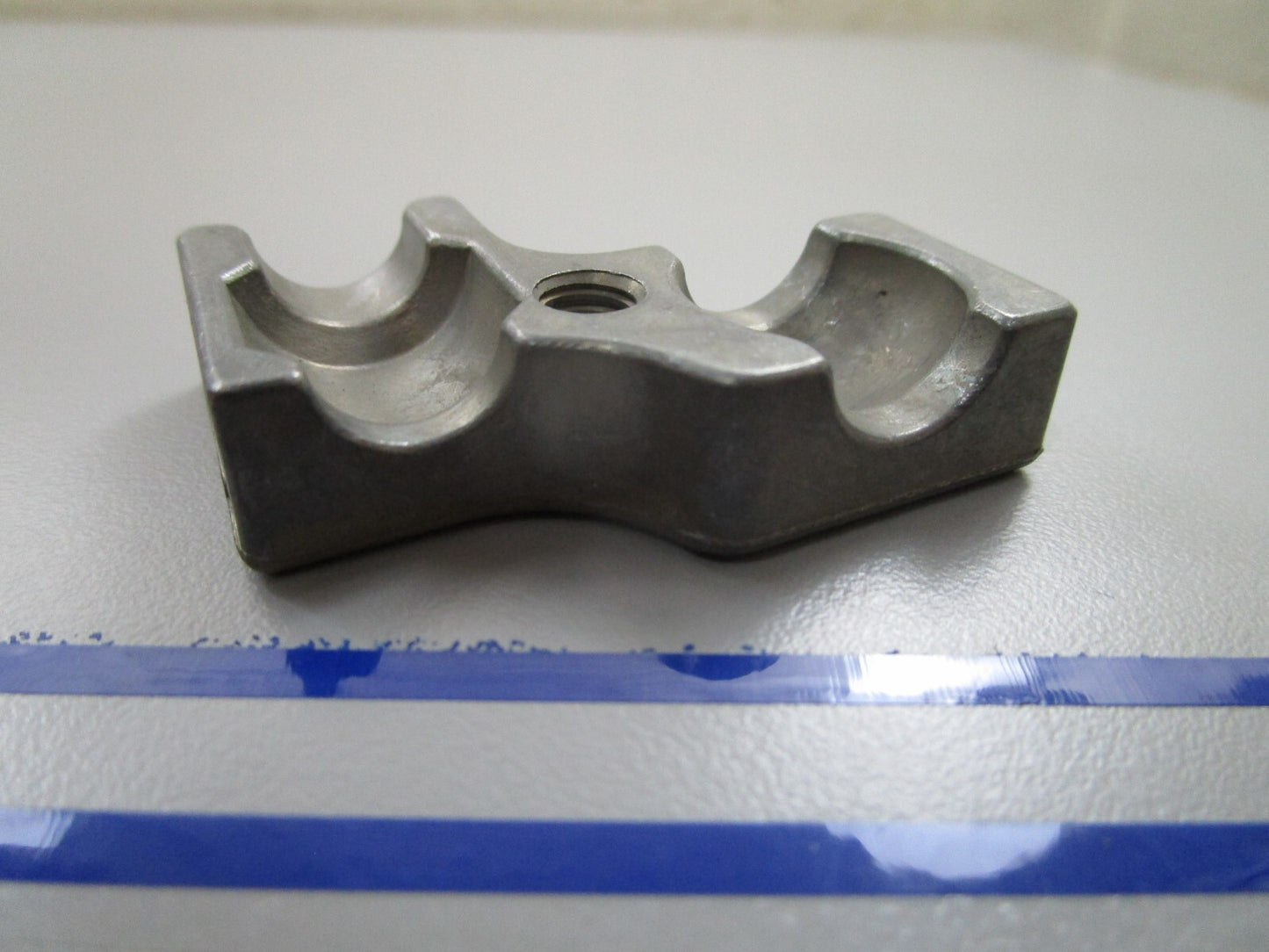 *NEW OEM* 0810 OMC Johnson Evinrude Retainer 338328 0338328