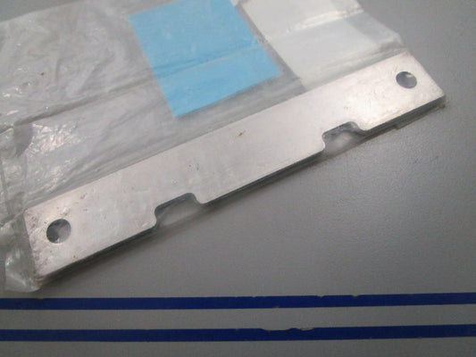 NEW OEM 3B2-62118-0 3B2621180 Tohatsu Distance Plate Bracket 0810
