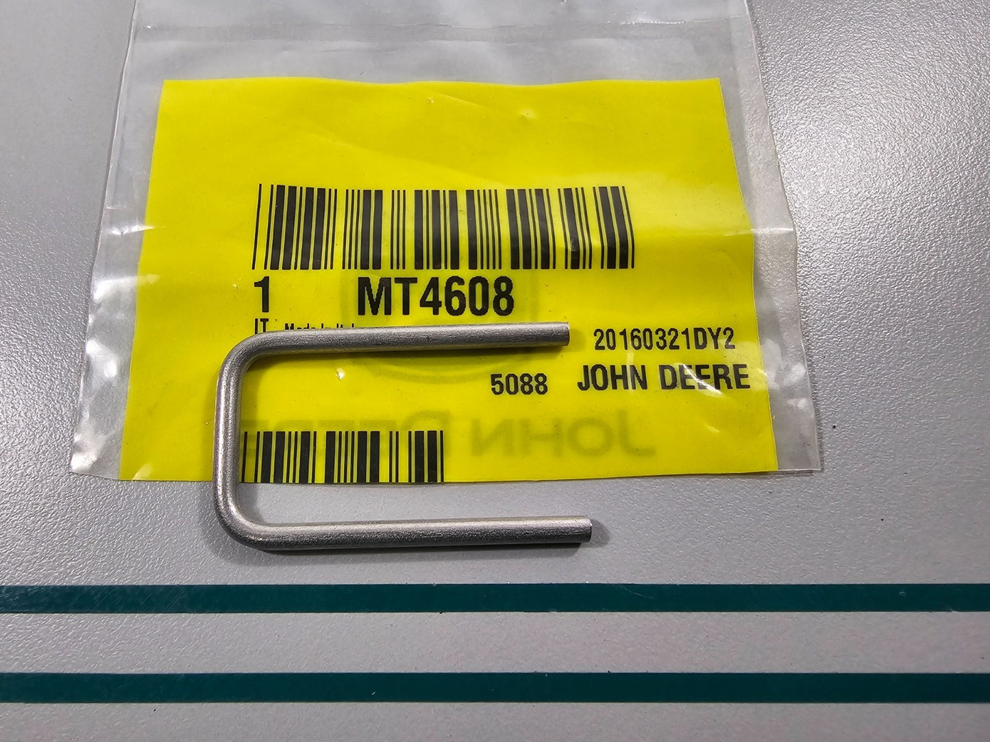 NEW OEM MT4608 John Deere Clip 0810