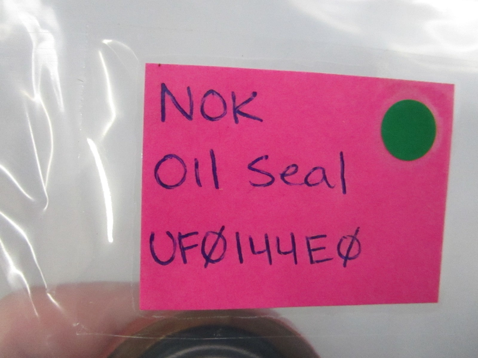 NEW OEM UF0144E0 NOK Oil Seal 0810