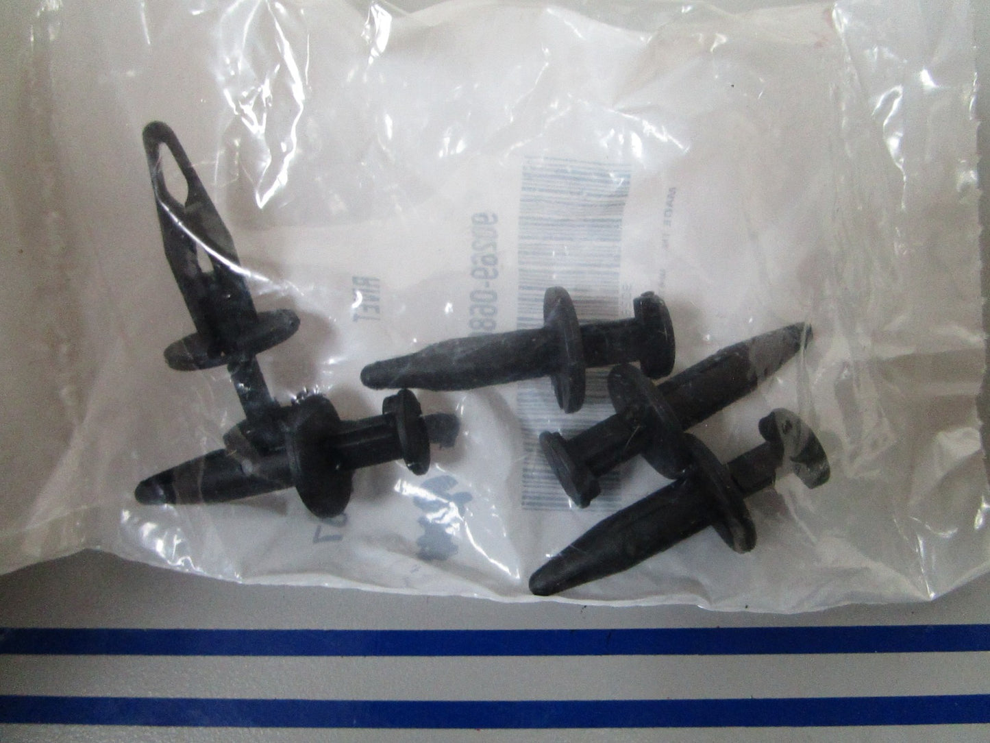 NEW OEM (LOT OF 5) 90269-06804-00 Yamaha Rivet 0810
