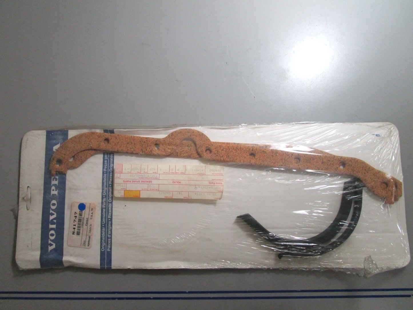 *NEW OEM* 0810 Volvo Penta Gasket 1378870-8