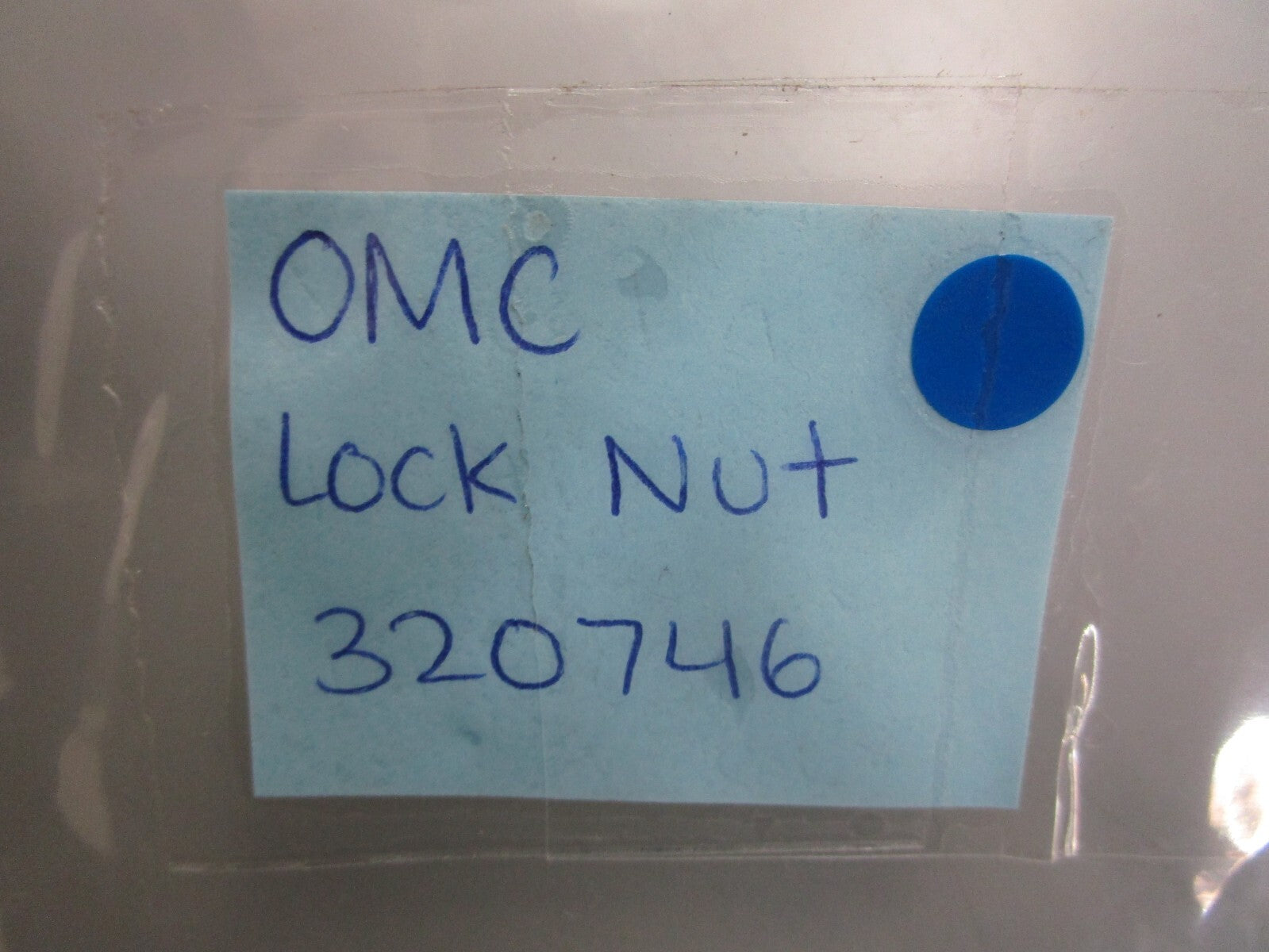 *NEW OEM* 0820 OMC Johnson Evinrude Lock Nut 320746 0320746