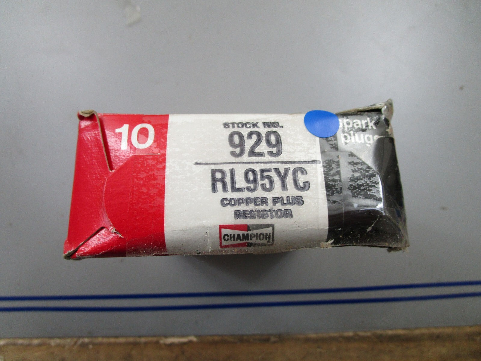 *NEW* (LOT OF 2) 0820 Champion Spark Plug RL95YC