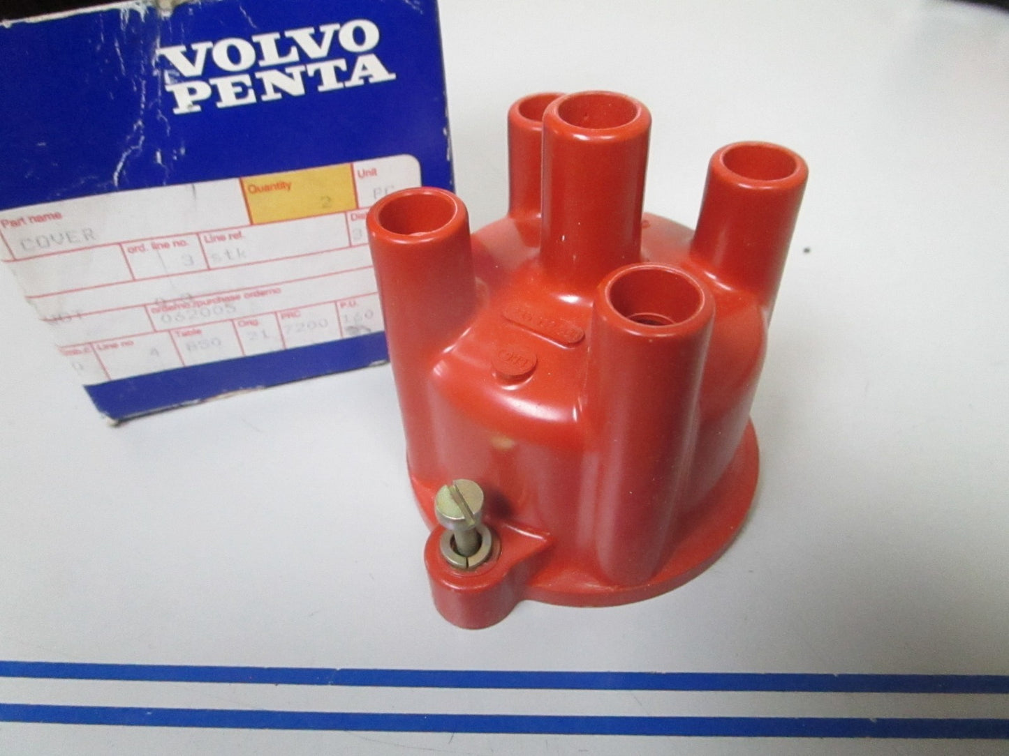 *NEW OEM* 0840 Volvo Penta Distributor Cap Cover 841263