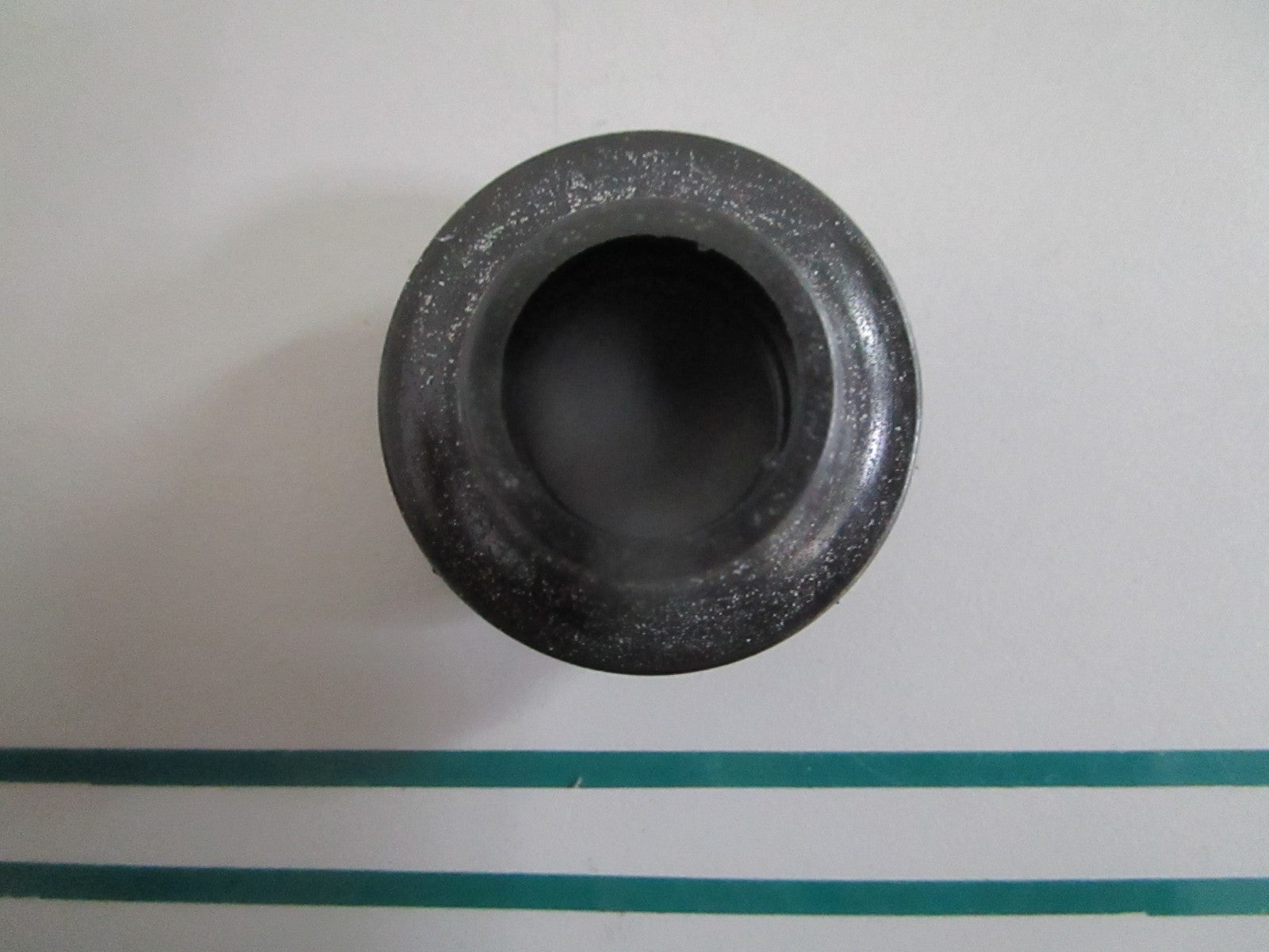 NEW OEM 6171870185 Mercedes-Benz Turbo Drain Grommet 0820