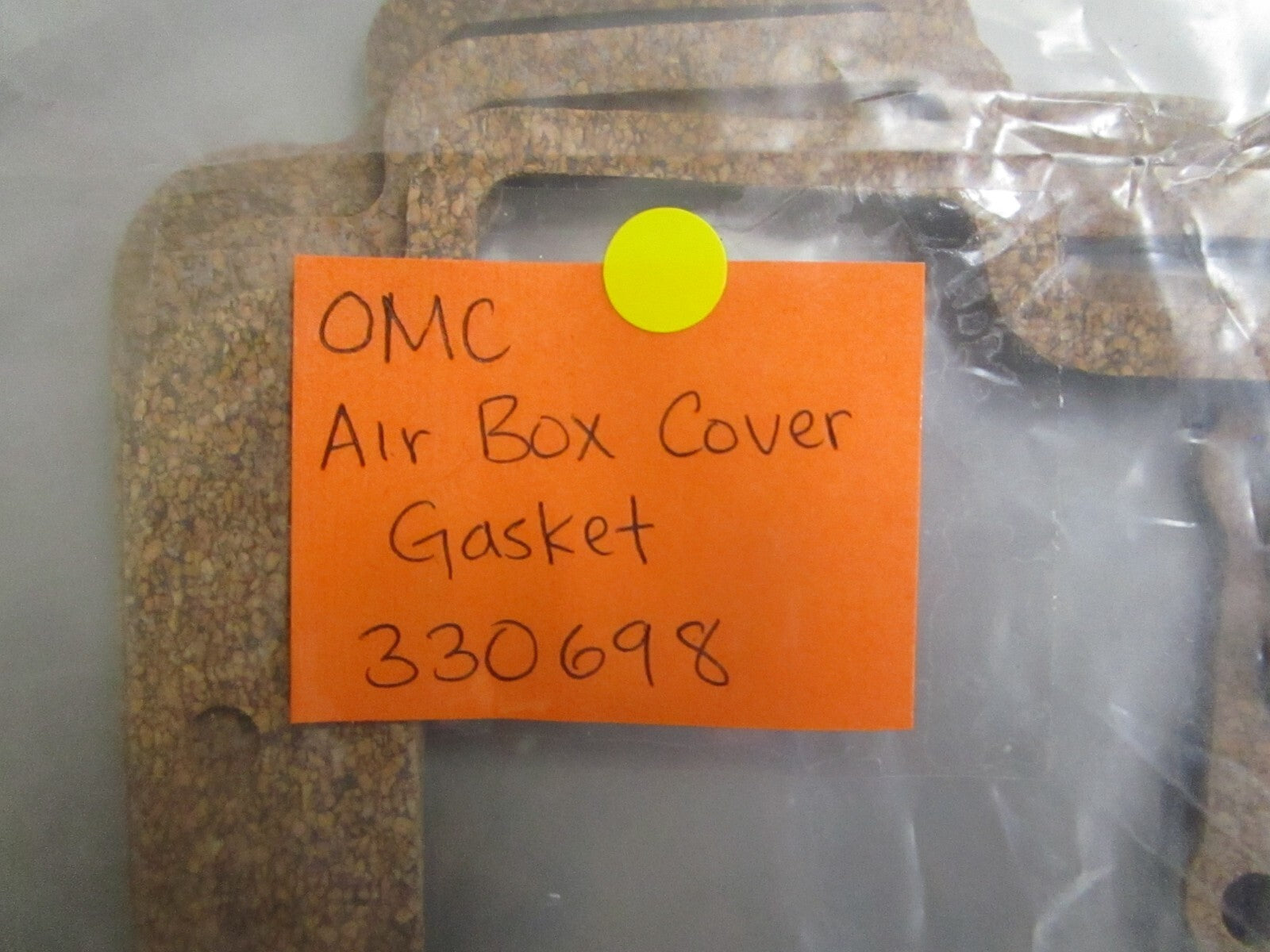 *NEW OEM* (LOT OF 2) 0810 OMC Johnson Evinrude Air Box Cover Gasket 330698
