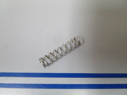 *NEW OEM* 0810 OMC Johnson Evinrude Spring 331592 0331592