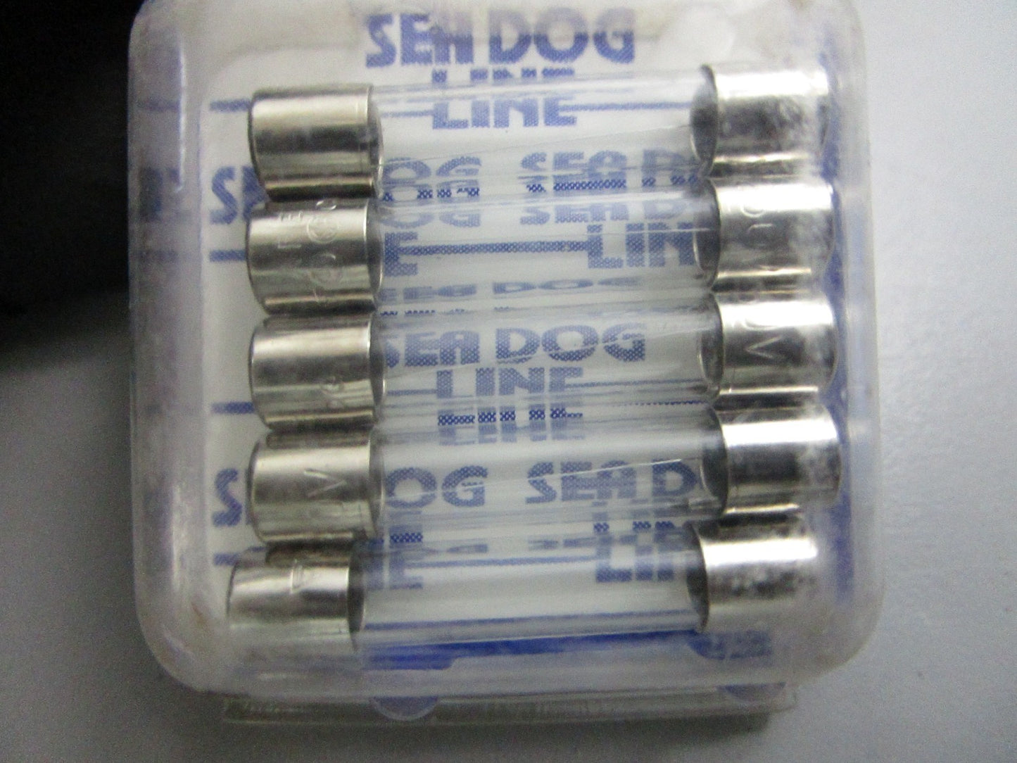 NEW (LOT OF 5) 444102-1 Sea-Dog 2 AMP AGC Fuse 0810