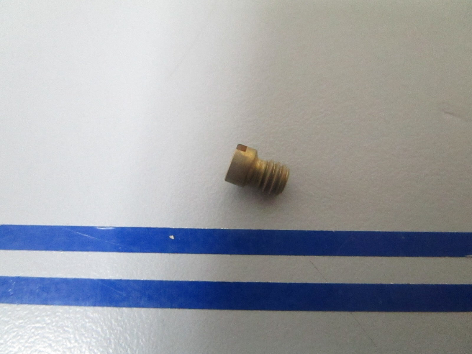 *NEW OEM* 0810 OMC Johnson Evinrude .068 Orifice (68) 327740 0327740