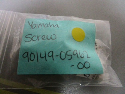 *NEW OEM* (LOT OF 4) 0810 Yamaha Screw 90149-05962-00