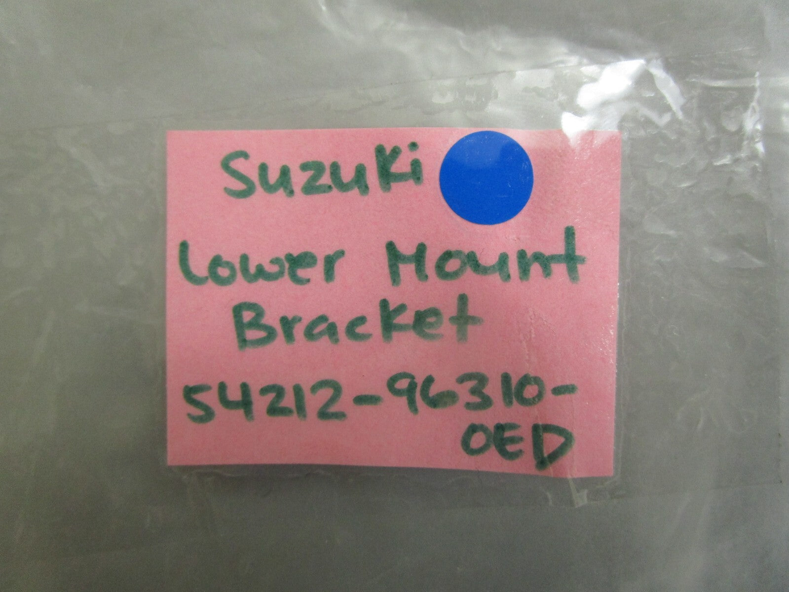 *NEW OEM* 0820 Suzuki Lower Mount Bracket 54212-96310-0ED