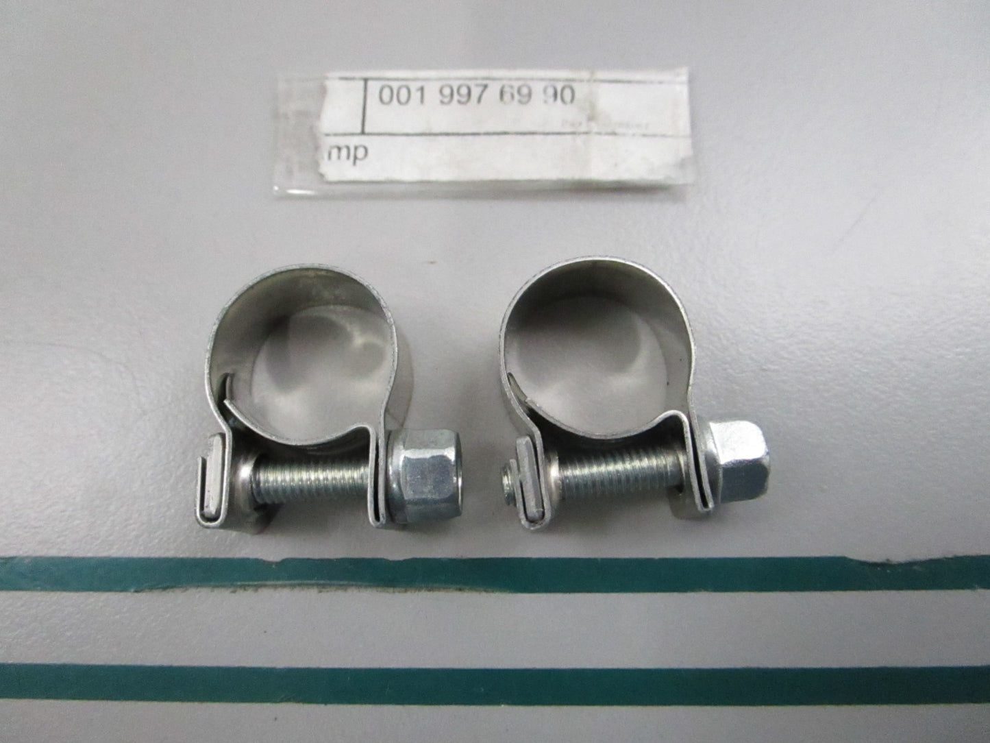 NEW OEM 0019976990 Mercedes-Benz Hose Clamp 0810