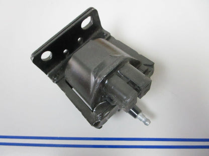 *NEW OEM* 0720 OMC Johnson Evinrude 302 181 CID 1990- 1993 3.0L Ignition Coil