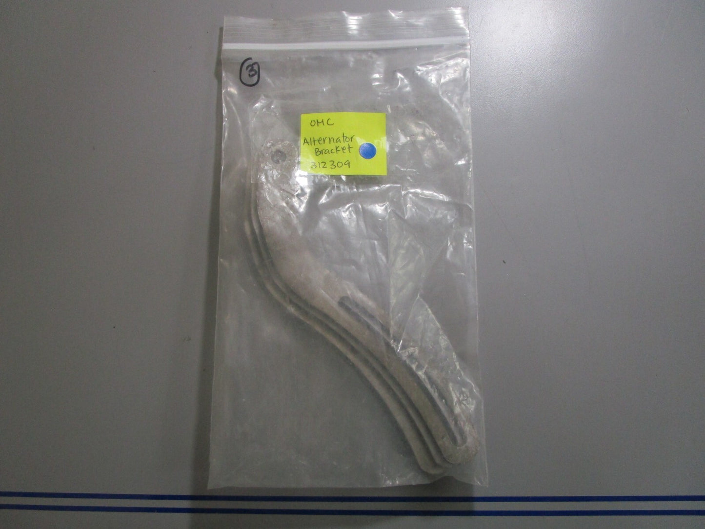 *NEW OEM* 0810 OMC Johnson Evinrude Alternator Bracket 312309 0312309