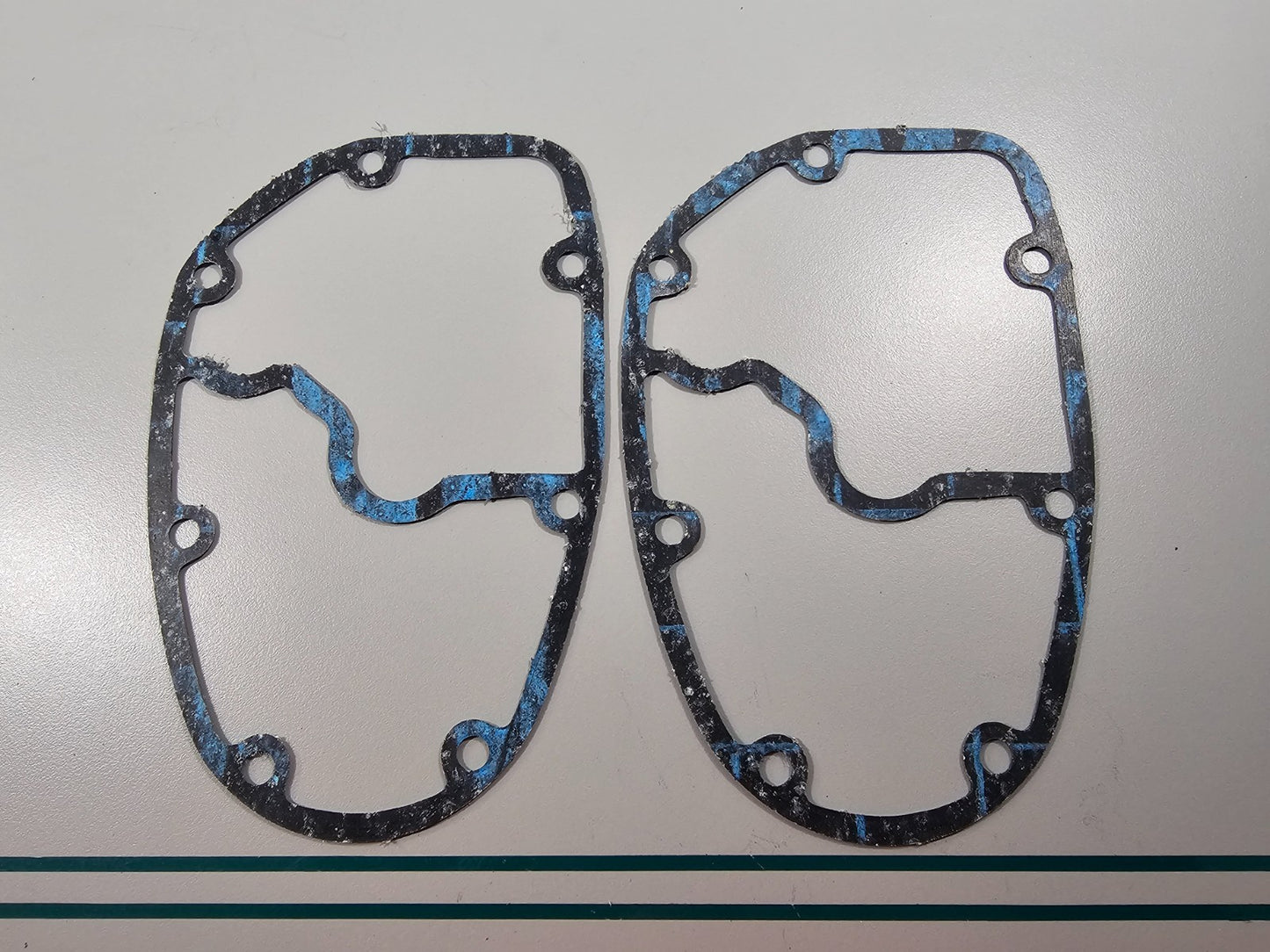 NEW OEM (LOT OF 2) 309771 0309771 OMC Johnson Evinrude Gasket 0810