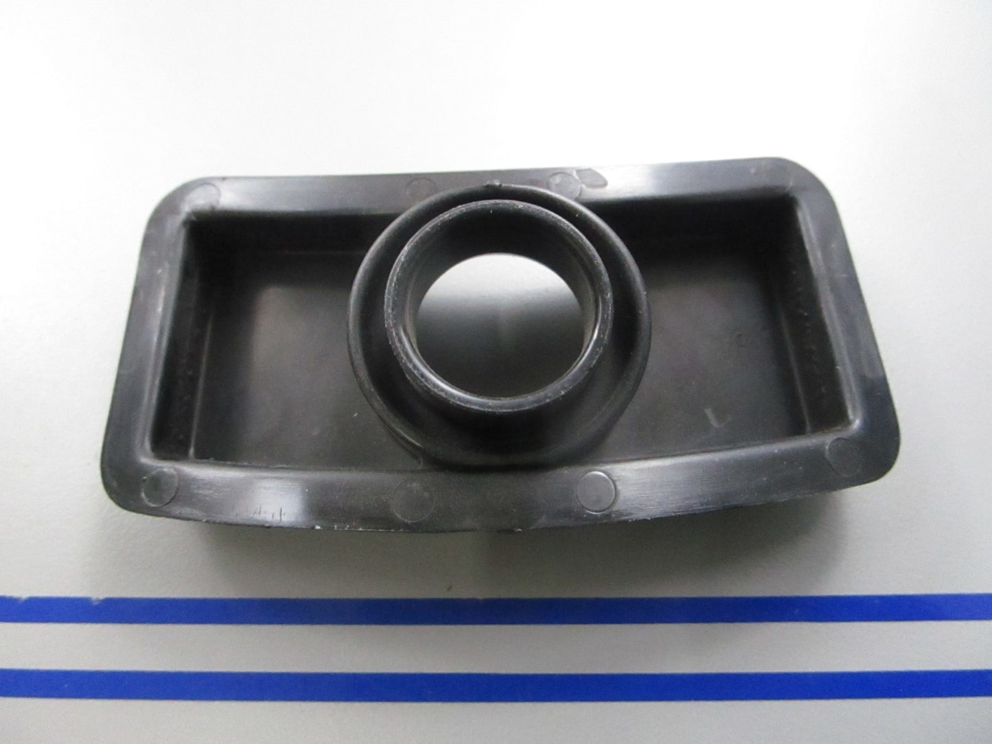 *NEW OEM* 0810 OMC Johnson Evinrude Plate 208424 0208424