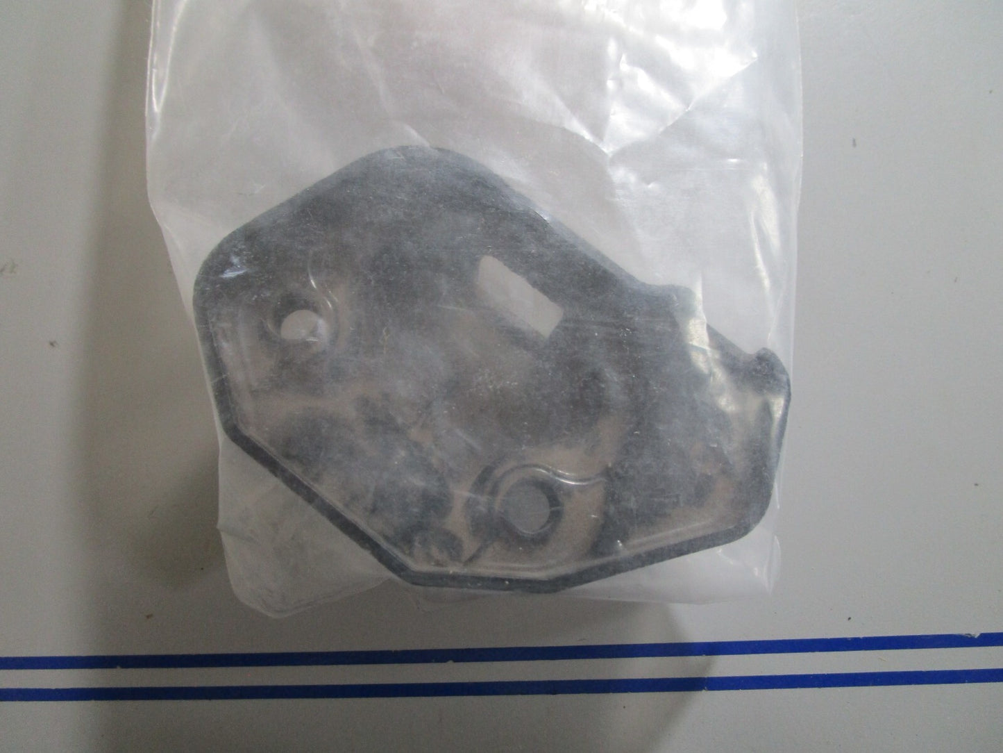 *NEW OEM* 0810 OMC Johnson Evinrude Heat Cover 312658 0312658