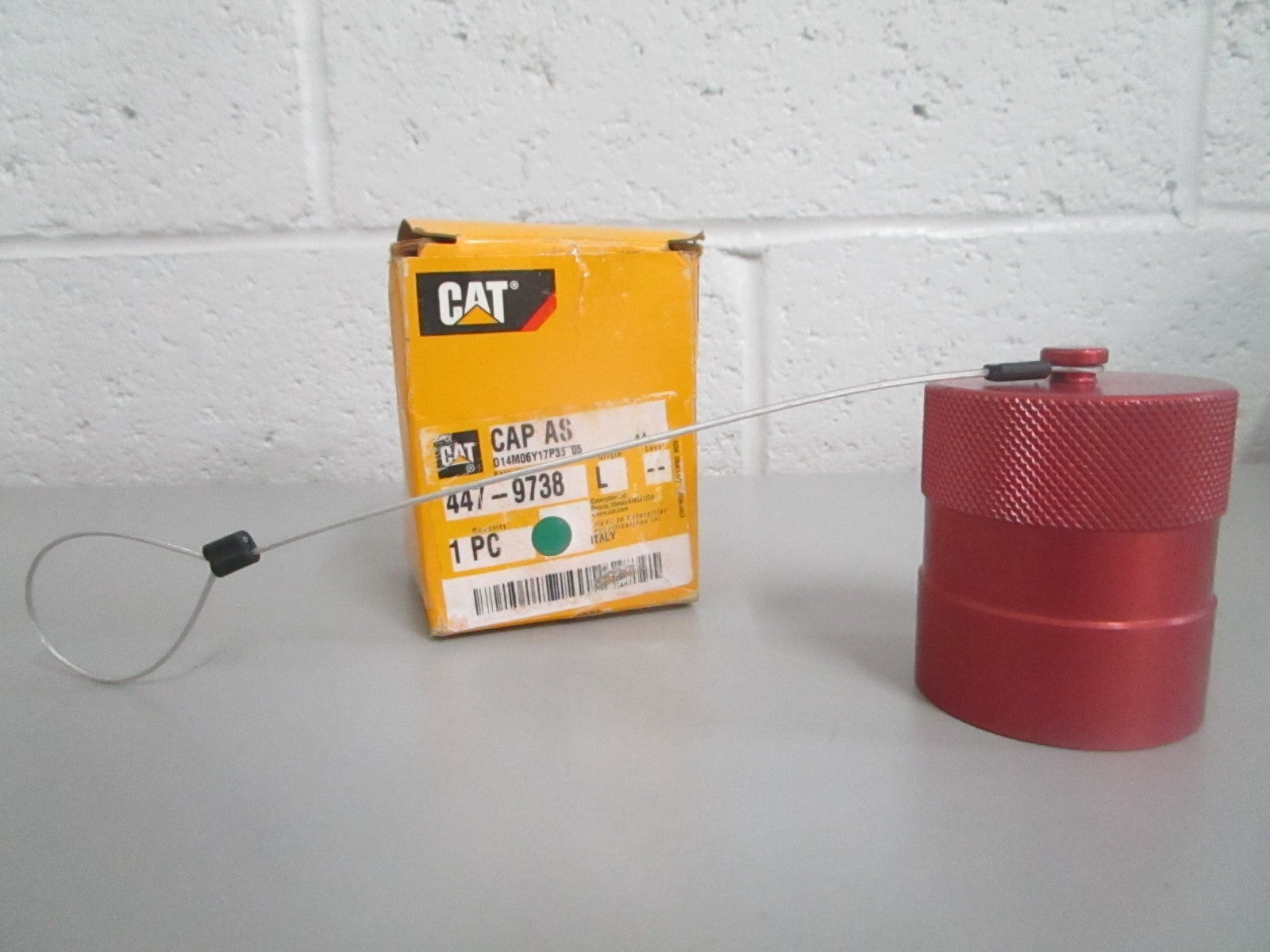 Caterpillar 447-9738 Cap Assy Heavy Equipment NEW OEM 0820