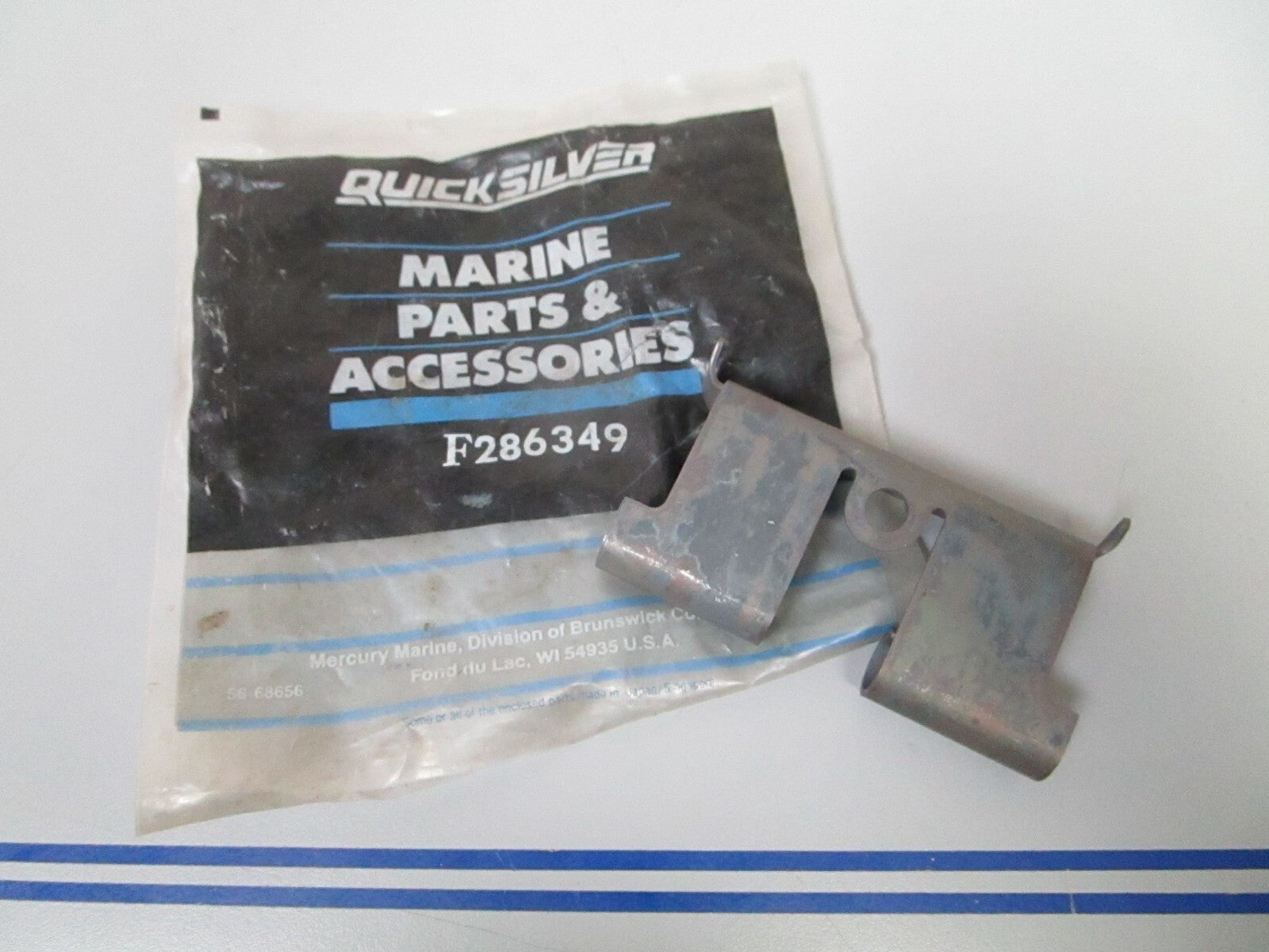 *NEW OEM* 0770 Mercury Quicksilver Force Reverse Lock F286349