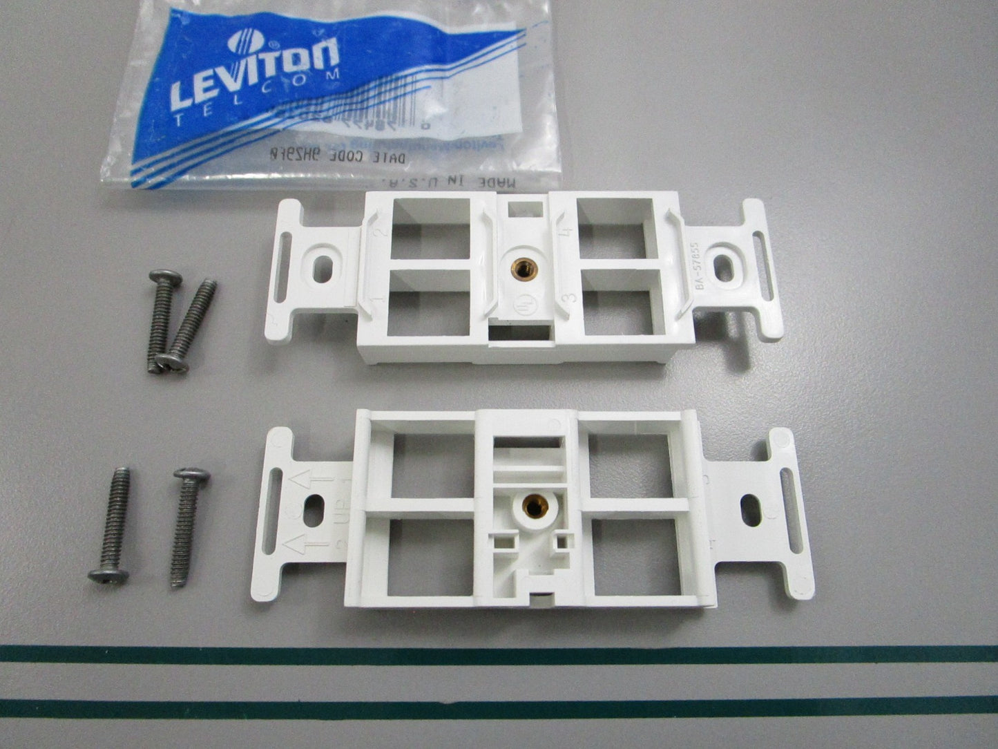 NEW OEM (LOT OF 2) 41087-QWP Leviton 4 Port Type 106 Insert 0810