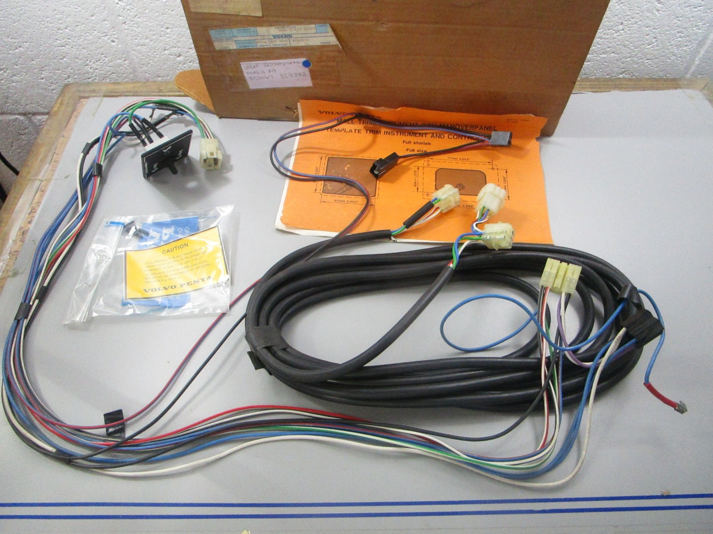 NEW OEM 853067 828742 Volvo Penta Incomplete Dual Station Kit 0810