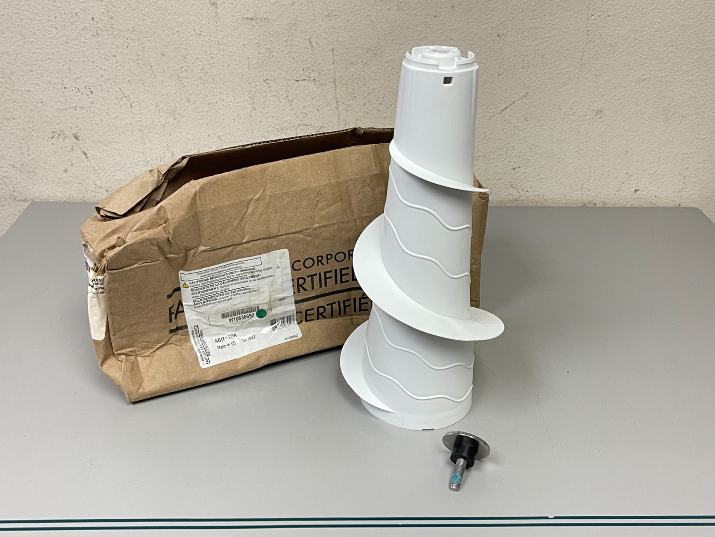 Whirlpool NEW OEM Top Load Washer Upper Agitator W10836692 Maytag Kenmore 0720