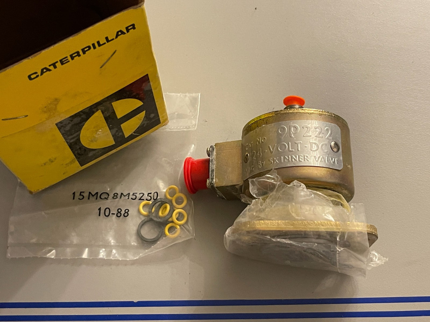 NEW OEM 9P-0222 CAT Caterpillar Solenoid Valve 0720