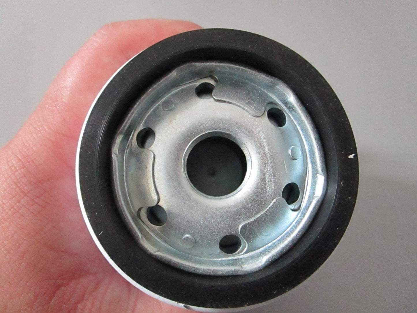 NEW 57701 WIX Oil Filter 0810