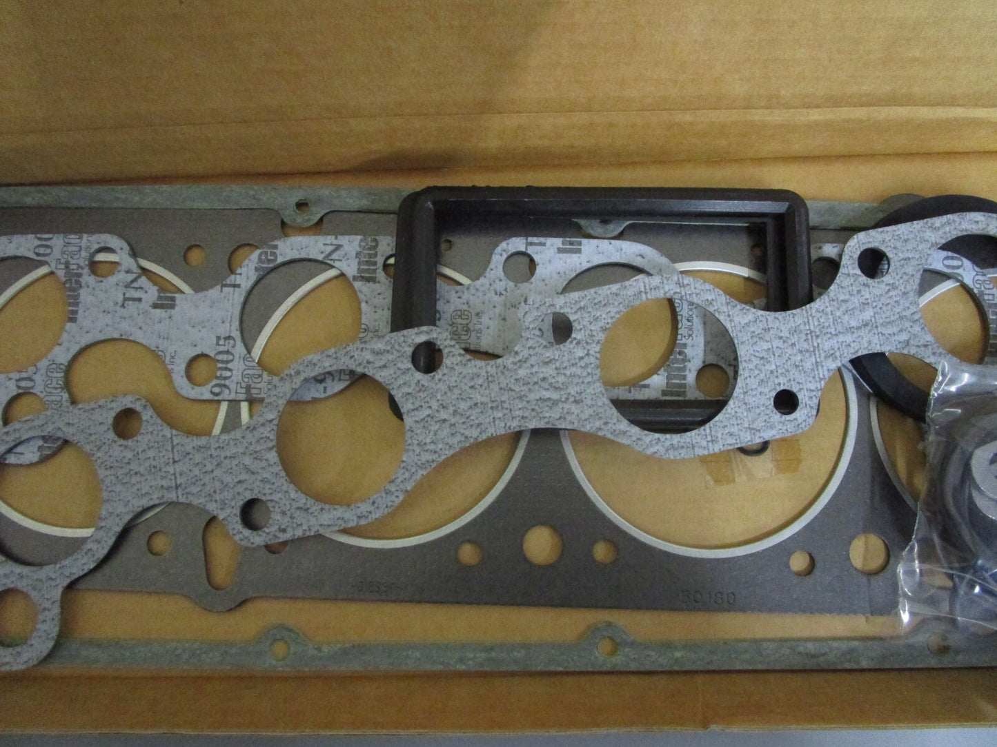 *NEW* 0820 Sierra Gasket Set 18-2998 Replaces: 876300