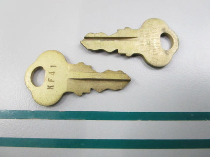 NEW OEM (LOT OF 2) 501556 0501556 OMC Johnson Evinrude KF 41 Ignition Key 0810
